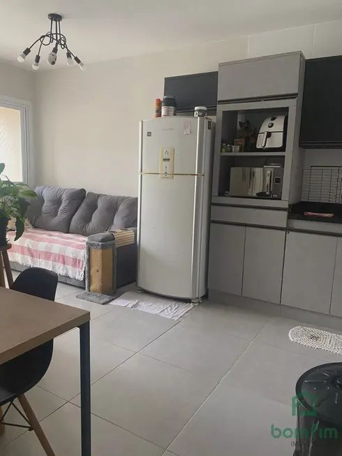 Foto 1 de Casa com 2 Quartos à venda, 54m² em Olaria, Canoas