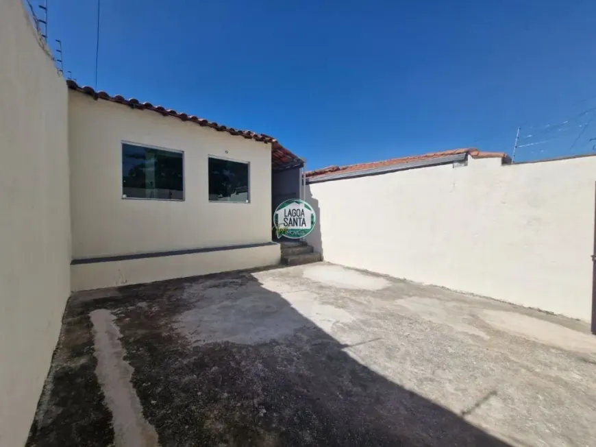 Foto 1 de Casa com 2 Quartos à venda, 80m² em Moradas da Lapinha, Lagoa Santa