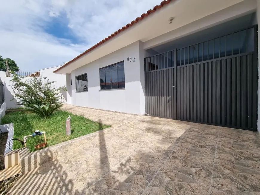 Foto 1 de Casa com 3 Quartos à venda, 31376m² em Parque das Grevileas, Maringá