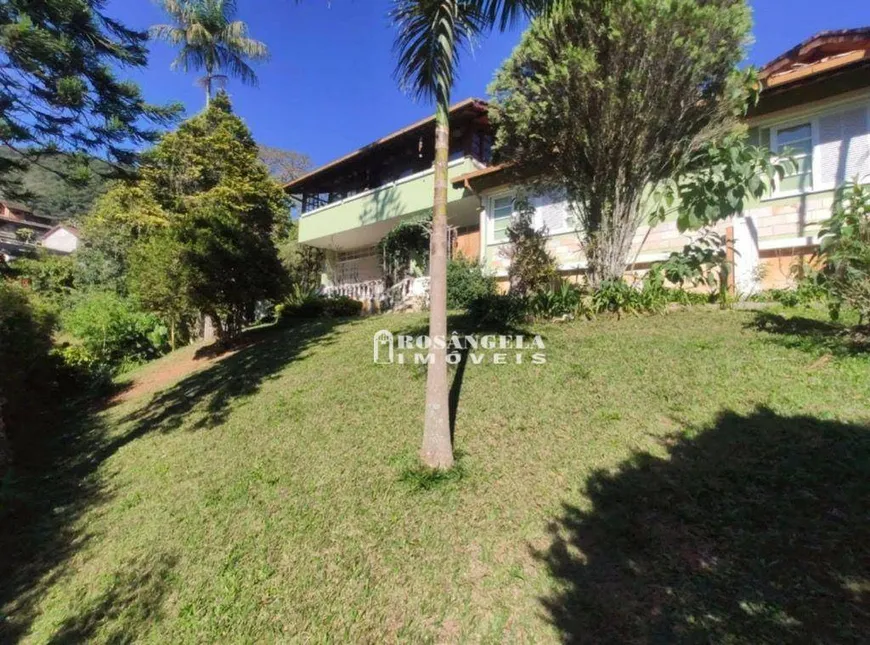 Foto 1 de Casa com 6 Quartos à venda, 454m² em Granja Guarani, Teresópolis