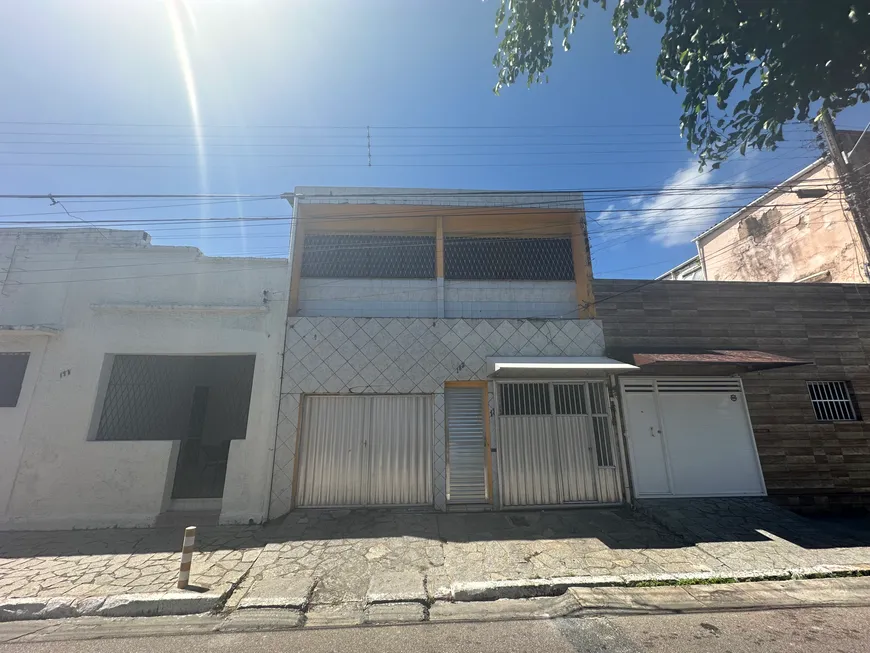 Foto 1 de Apartamento com 3 Quartos para alugar, 100m² em Jaguaribe, João Pessoa