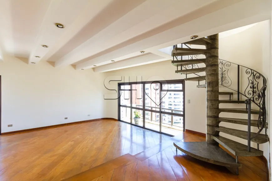 Foto 1 de Cobertura com 4 Quartos para alugar, 360m² em Moema, São Paulo