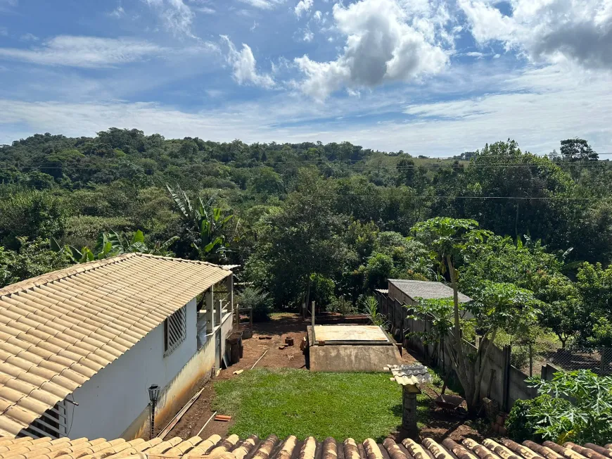 Foto 1 de Fazenda/Sítio com 3 Quartos à venda, 3000m² em Jardim Serra Azul, Mateus Leme