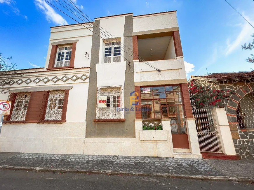 Foto 1 de Casa com 6 Quartos à venda, 114m² em Poço Rico, Juiz de Fora