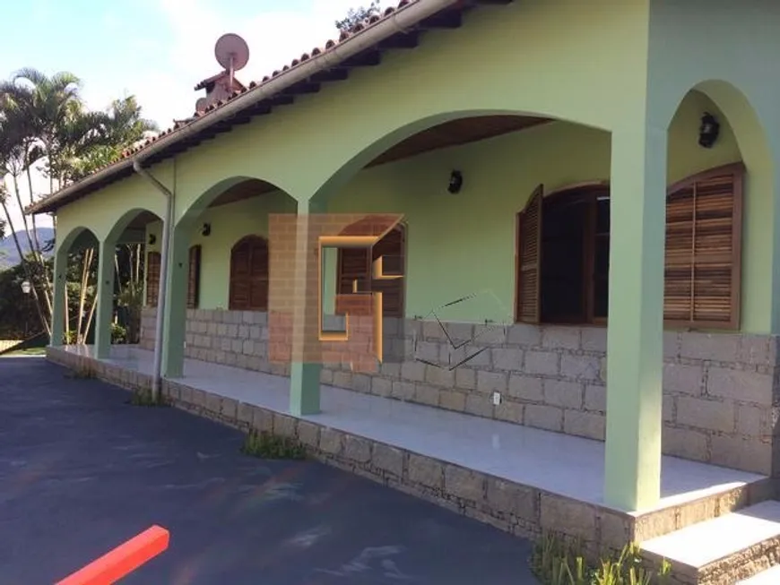 Foto 1 de Casa com 4 Quartos à venda, 400m² em Itaipava, Petrópolis