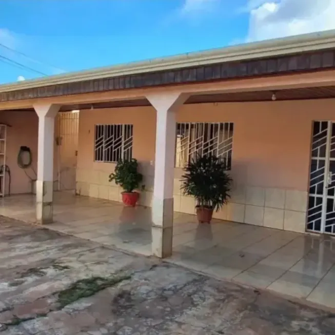 Foto 1 de Casa com 3 Quartos à venda, 140m² em Centro, Marituba