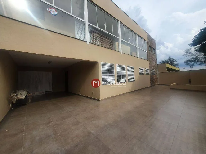 Foto 1 de Sobrado com 7 Quartos à venda, 570m² em Bancarios, Londrina