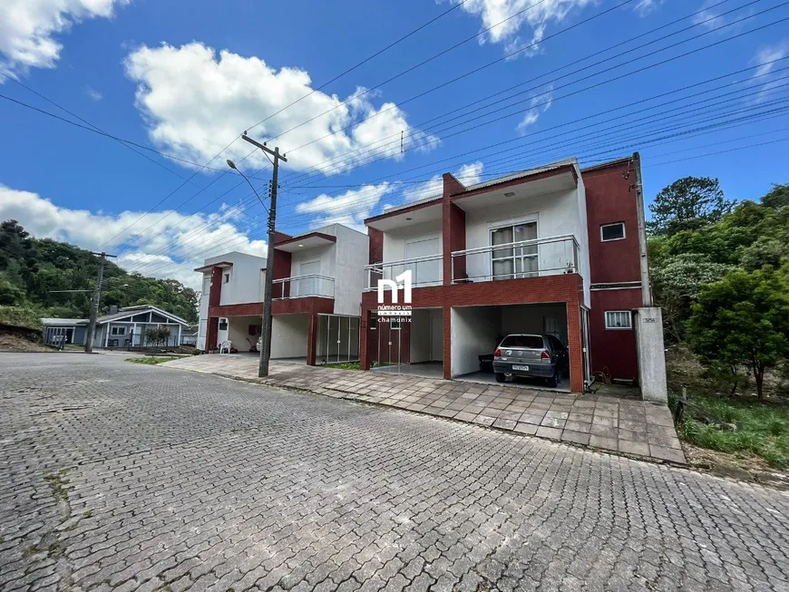 Foto 1 de Sobrado com 3 Quartos à venda, 102m² em , Flores da Cunha