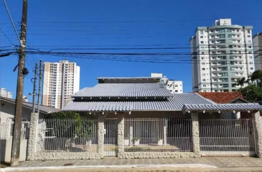 Foto 1 de Casa com 3 Quartos à venda, 339m² em Fazenda, Itajaí