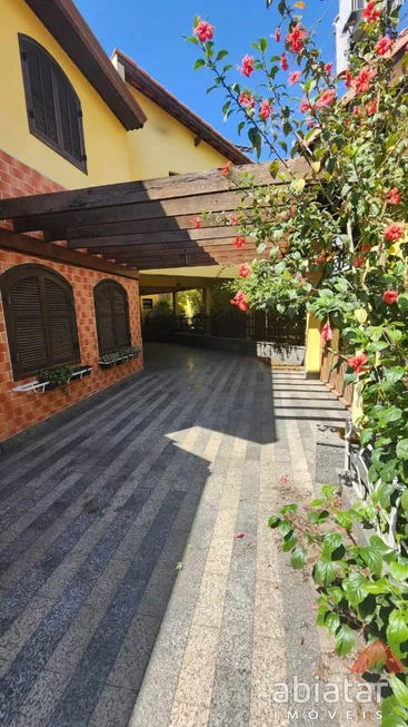 Foto 1 de Casa com 6 Quartos à venda, 409m² em Parque Esplanada, Embu das Artes