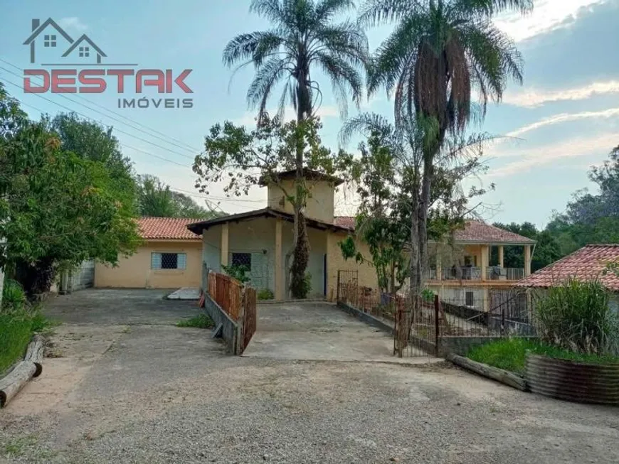 Foto 1 de Fazenda/Sítio com 3 Quartos à venda, 1661m² em Caxambú, Jundiaí