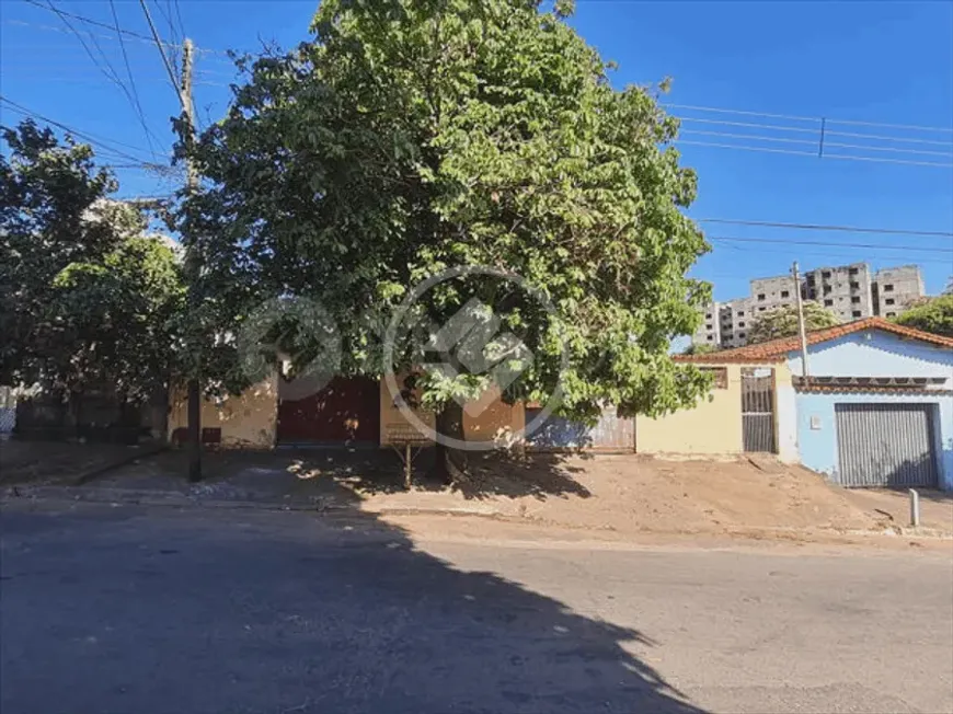 Foto 1 de Casa com 3 Quartos à venda, 320m² em Vila São Luiz, Goiânia