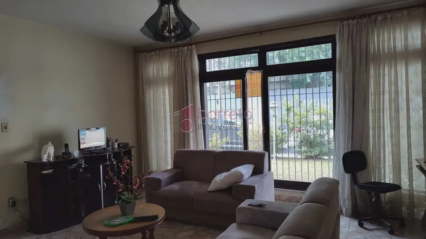 Foto 1 de Casa com 2 Quartos à venda, 191m² em Vianelo, Jundiaí