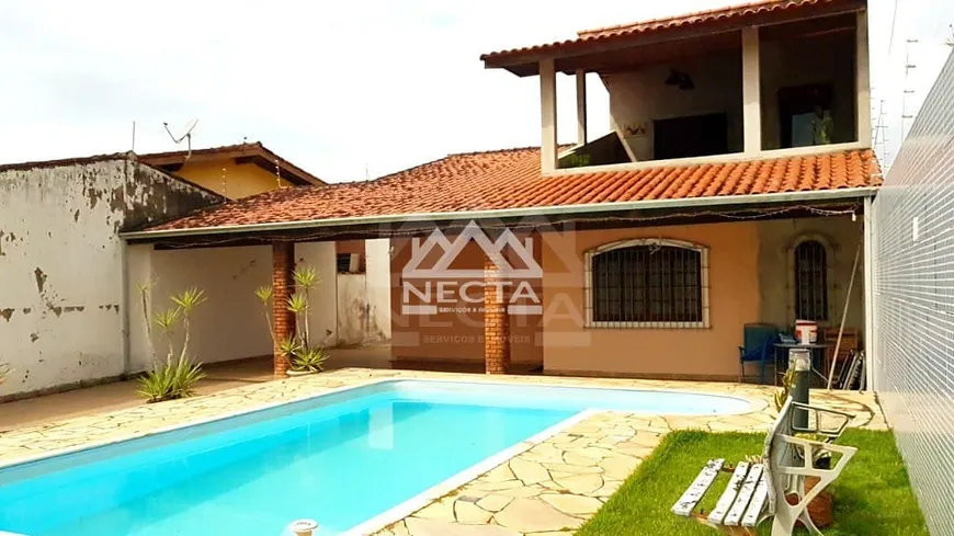 Foto 1 de Casa com 3 Quartos à venda, 160m² em Pontal de Santa Marina, Caraguatatuba