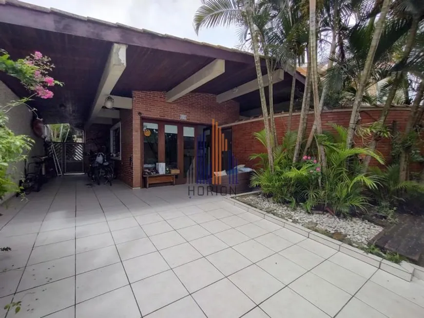 Foto 1 de Casa com 3 Quartos à venda, 220m² em Balneario Florida, Praia Grande