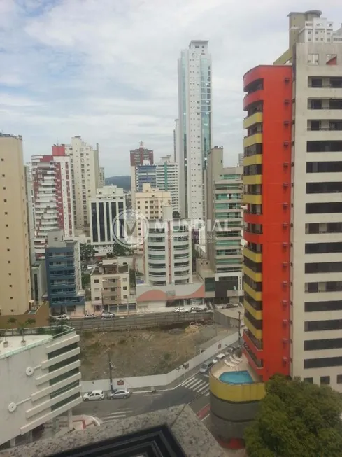 Foto 1 de Apartamento com 3 Quartos para alugar, 100m² em Barra Sul, Balneário Camboriú