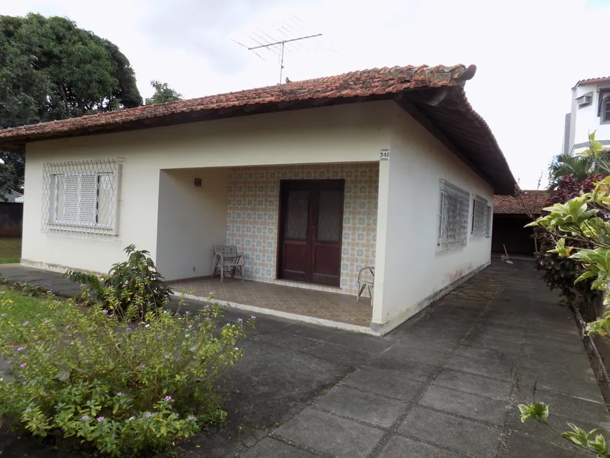 Foto 1 de Casa com 3 Quartos à venda, 145m² em Centro, Rio das Ostras