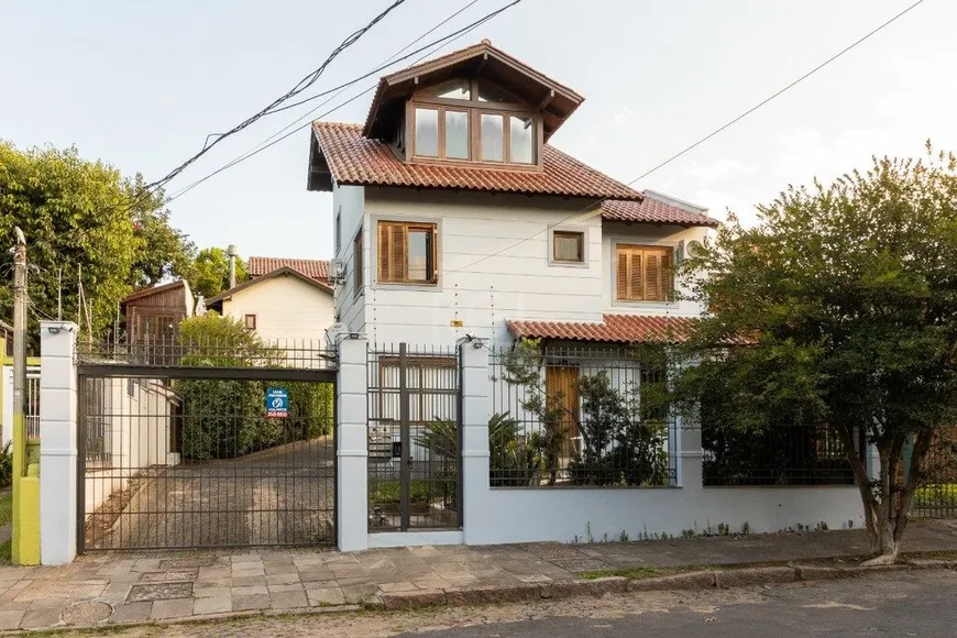 Foto 1 de Casa de Condomínio com 3 Quartos à venda, 219m² em Tristeza, Porto Alegre