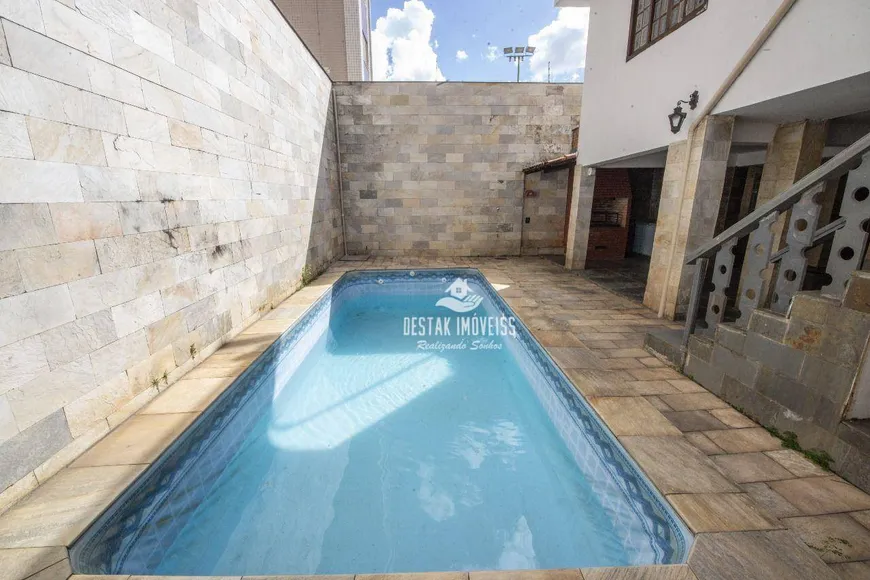 Foto 1 de Casa com 4 Quartos à venda, 336m² em Caiçaras, Belo Horizonte