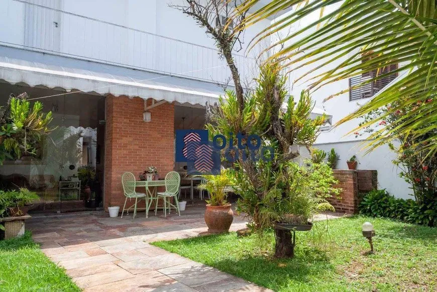 Foto 1 de Casa com 4 Quartos para venda ou aluguel, 446m² em Alto da Lapa, São Paulo