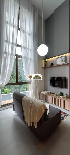 Foto 1 de Apartamento com 1 Quarto à venda, 45m² em Carvoeira, Florianópolis
