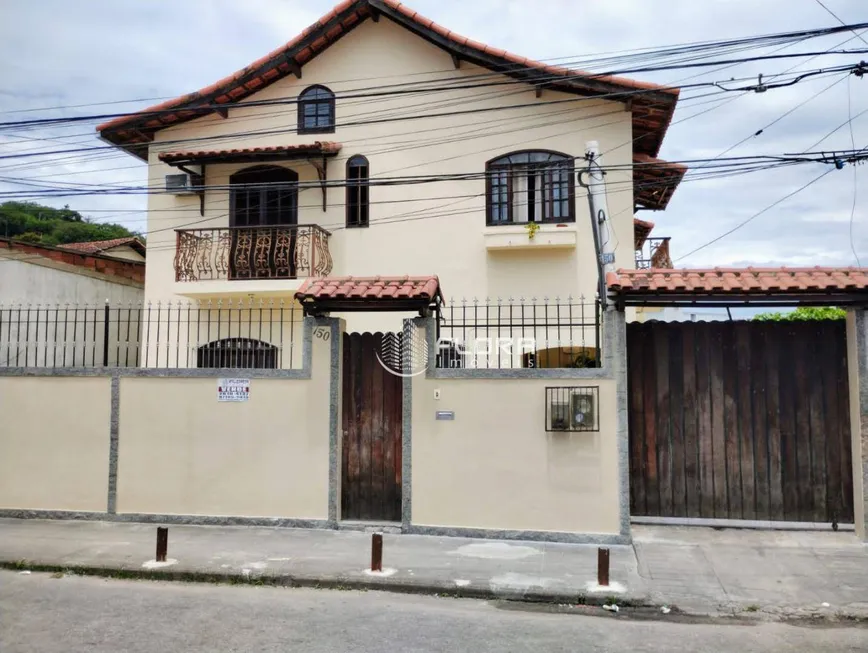 Foto 1 de Casa com 5 Quartos à venda, 160m² em Santa Catarina, São Gonçalo