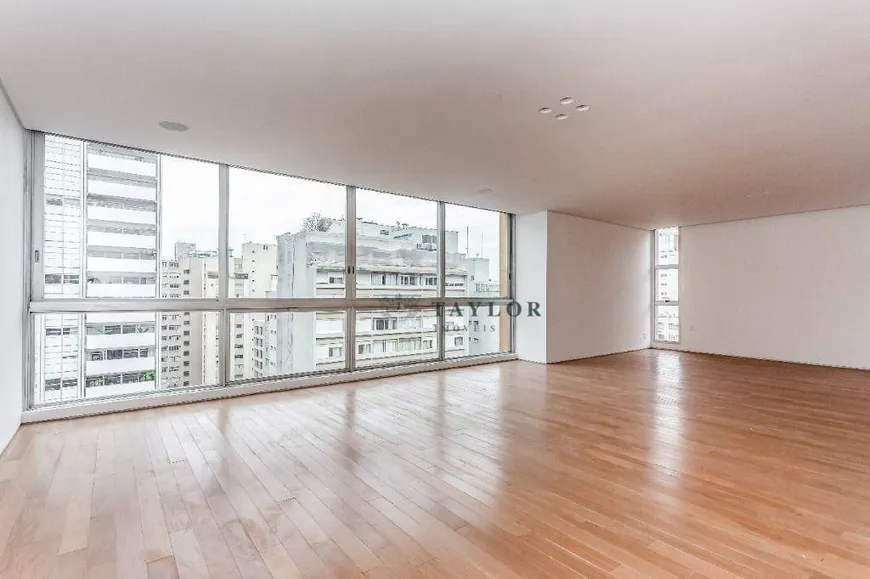 Foto 1 de Apartamento com 3 Quartos para alugar, 231m² em Jardim Paulista, São Paulo