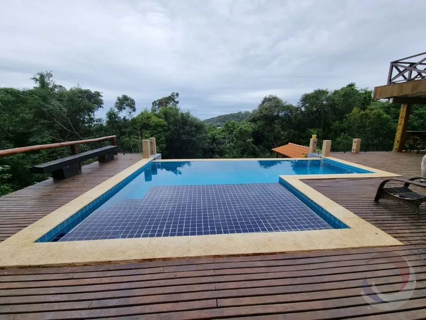 Foto 1 de Casa com 4 Quartos à venda, 300m² em Morro das Pedras, Florianópolis