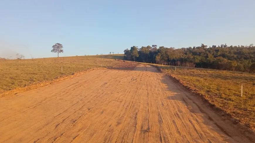 Foto 1 de Lote/Terreno à venda, 1000m² em Aluminio, Alumínio