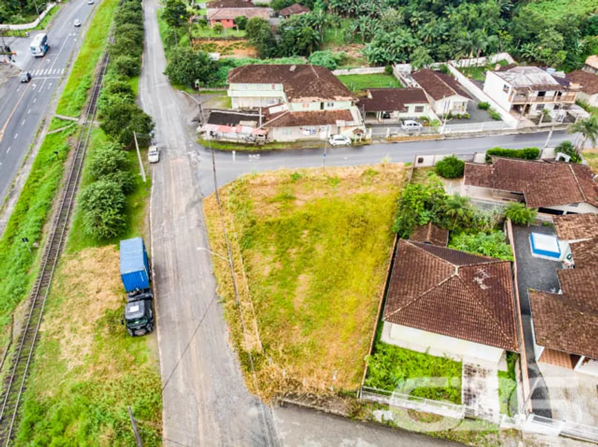 Foto 1 de Lote/Terreno à venda, 760m² em Nova Brasília, Joinville