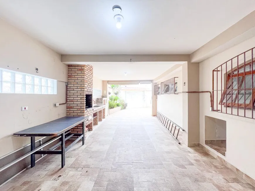 Foto 1 de Casa com 3 Quartos para alugar, 20m² em Vila Scarpelli, Santo André