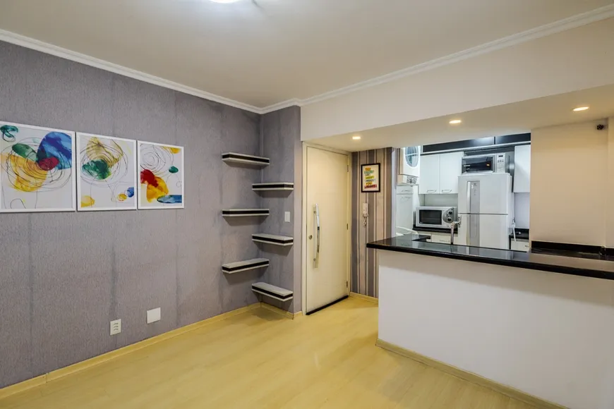 Foto 1 de Apartamento com 1 Quarto à venda, 44m² em Santana, Porto Alegre