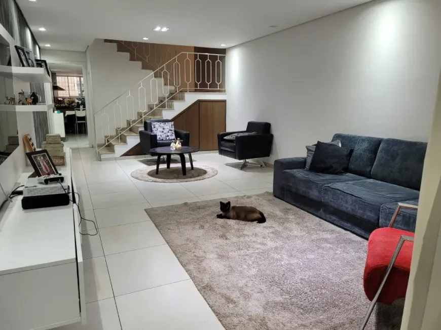 Foto 1 de Casa com 3 Quartos à venda, 158m² em Jardim Umuarama, São Paulo