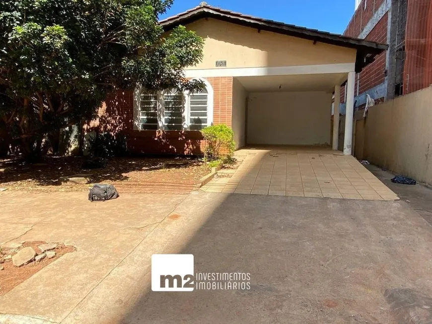 Foto 1 de Casa com 3 Quartos à venda, 230m² em Setor Marista, Goiânia