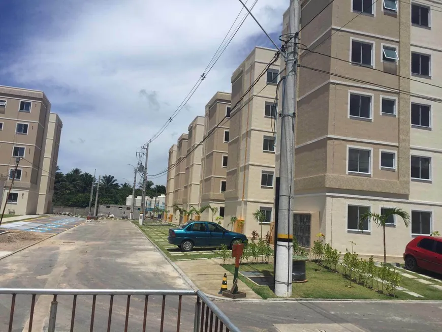 Foto 1 de Apartamento com 2 Quartos à venda, 58m² em Abrantes, Camaçari