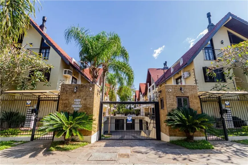 Foto 1 de Casa de Condomínio com 4 Quartos à venda, 180m² em Tristeza, Porto Alegre