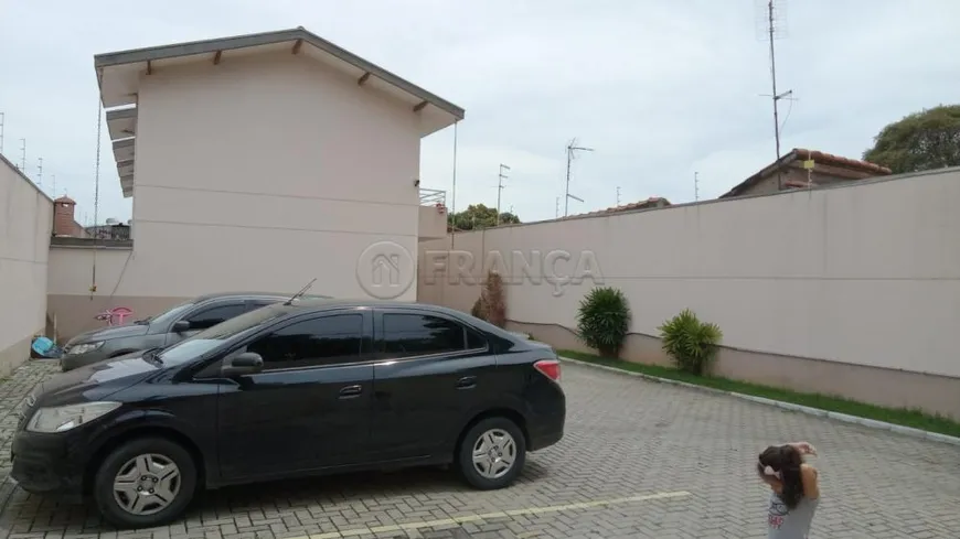 Foto 1 de Casa com 2 Quartos à venda, 86m² em Jardim Mesquita, Jacareí