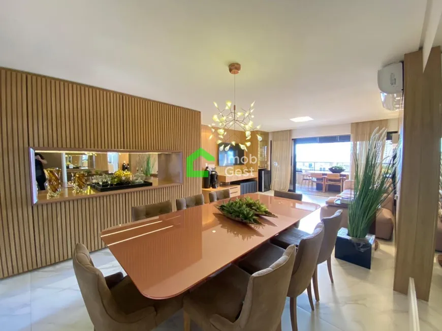 Foto 1 de Apartamento com 3 Quartos à venda, 136m² em Candelária, Natal