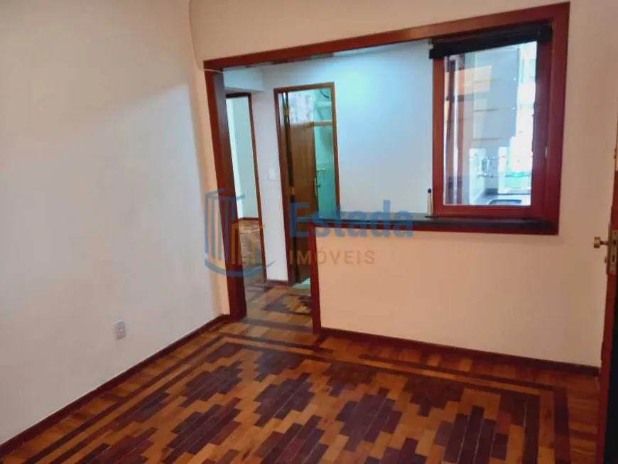Foto 1 de Apartamento com 2 Quartos para alugar, 55m² em Laranjeiras, Rio de Janeiro