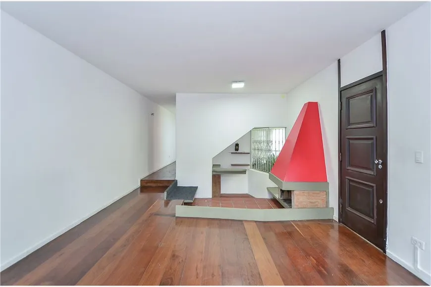 Foto 1 de Casa com 5 Quartos à venda, 183m² em Chácara Monte Alegre, São Paulo