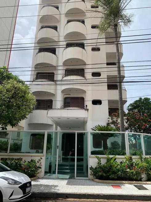 Foto 1 de Apartamento com 3 Quartos à venda, 232m² em Fundinho, Uberlândia