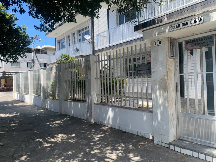 Foto 1 de Apartamento com 1 Quarto à venda, 28m² em Braga, Cabo Frio