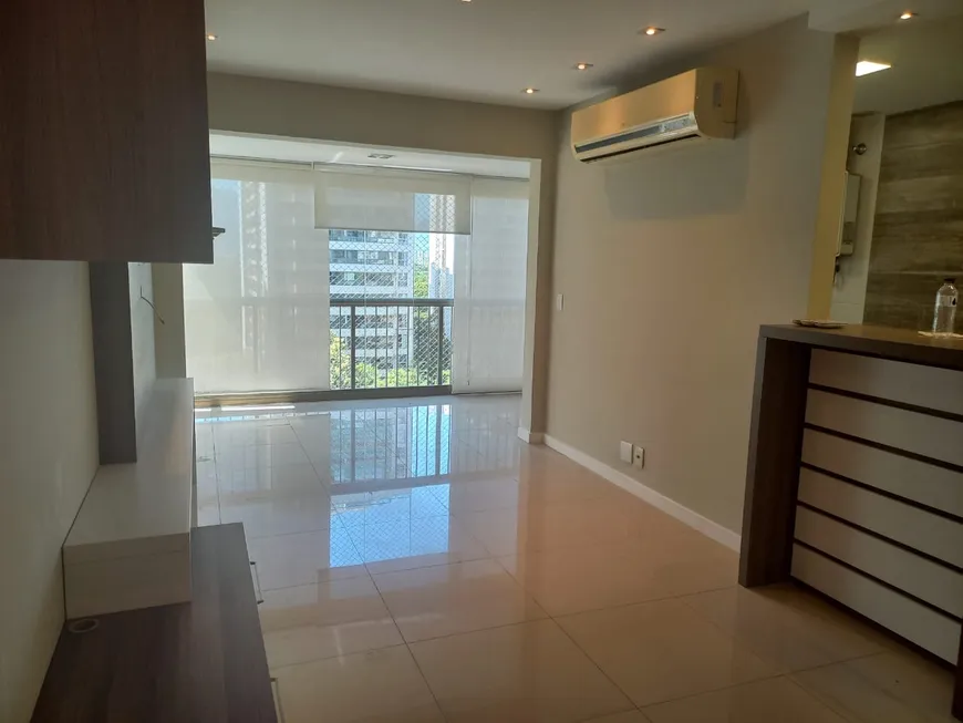 Foto 1 de Apartamento com 2 Quartos à venda, 76m² em Barra da Tijuca, Rio de Janeiro