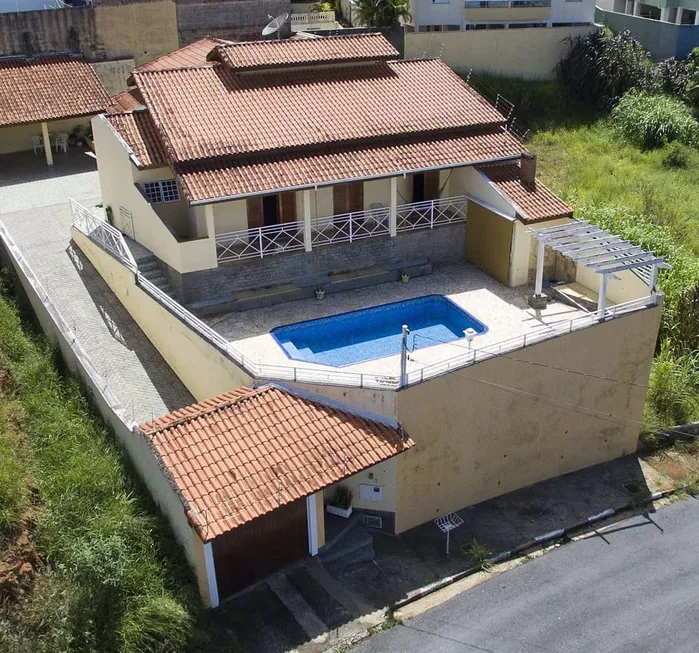 Foto 1 de Casa com 4 Quartos à venda, 280m² em Jardim do Lago, Bragança Paulista
