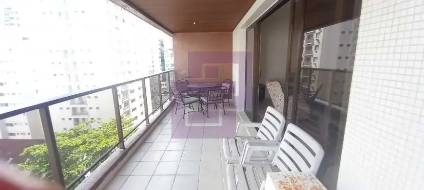 Foto 1 de Apartamento com 3 Quartos à venda, 135m² em Pitangueiras, Guarujá