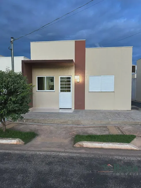 Foto 1 de Casa com 2 Quartos à venda, 56m² em Pascoal Ramos, Cuiabá