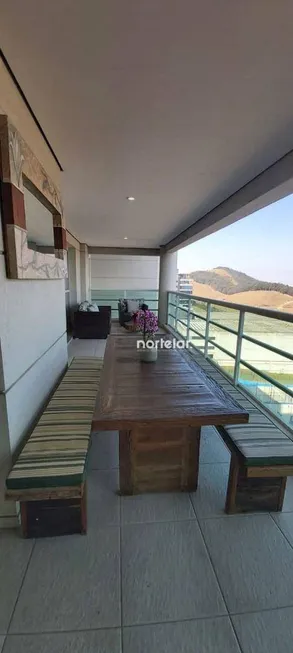 Foto 1 de Apartamento com 3 Quartos à venda, 210m² em Tamboré, Santana de Parnaíba