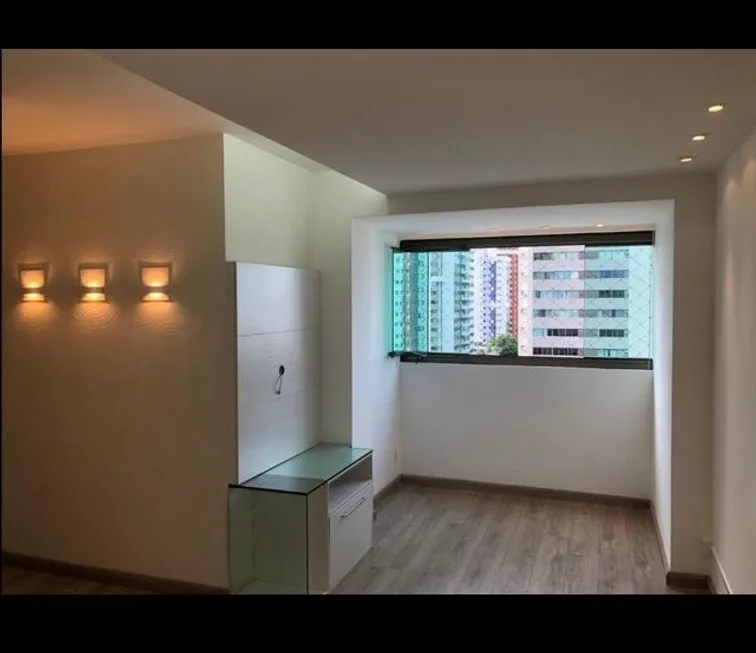 Foto 1 de Apartamento com 2 Quartos à venda, 52m² em Boa Viagem, Recife