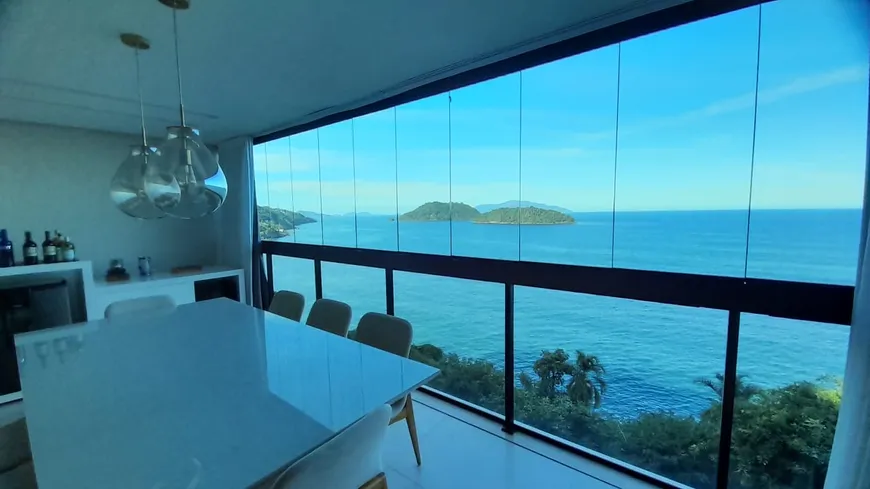 Foto 1 de Apartamento com 5 Quartos à venda, 220m² em Condomínio Porto Real Resort, Mangaratiba