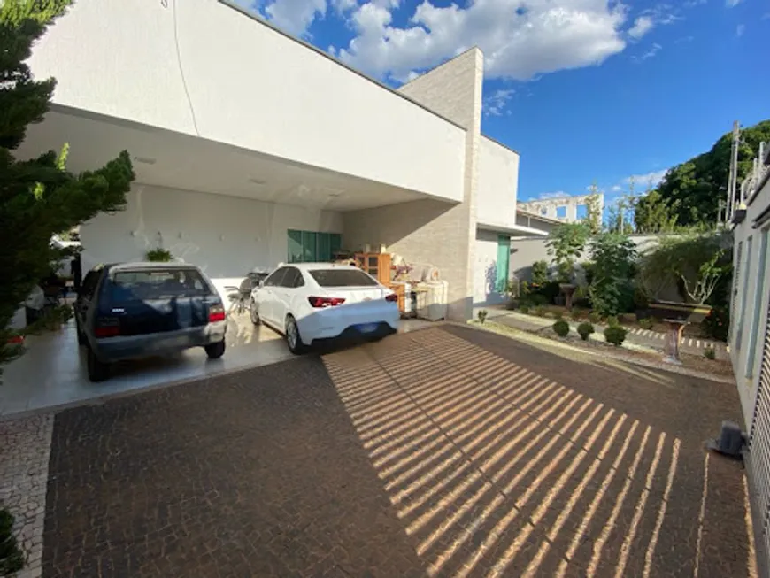 Foto 1 de Casa com 4 Quartos à venda, 348m² em Plano Diretor Sul, Palmas